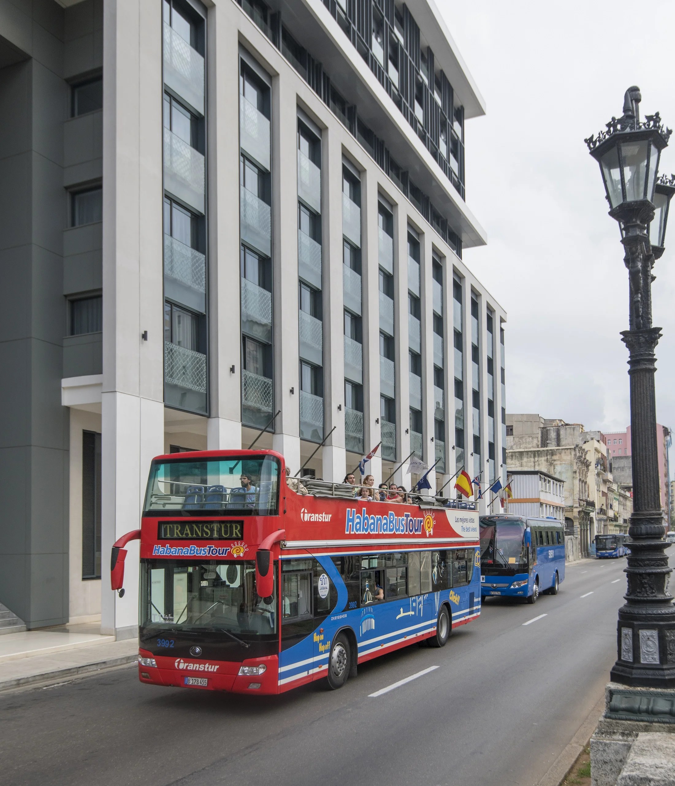 Habana Bus Tour T-1 <br> Desde el sector moderno de la ciudad hasta la Habana Vieja. 